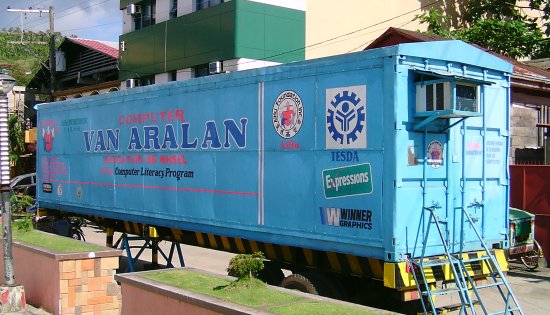 Van Aralan education on wheels