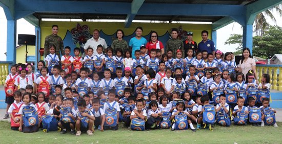 GMA Kapuso Foundation, Inc gift-giving