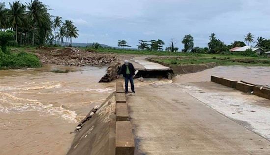 Caraycaray detour/spillway