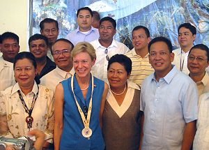 US ambassador Kristie Kenny with Samar Officials