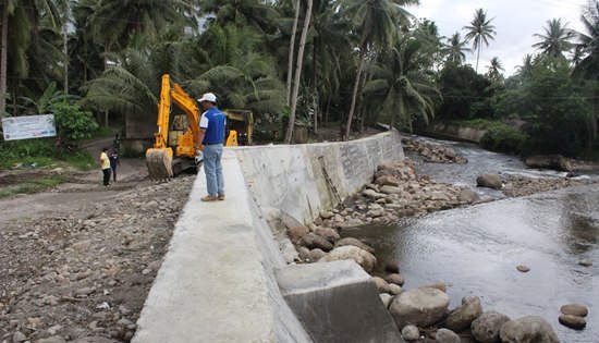 Naliwatan river flood control