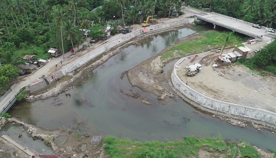 Mayorga flood control structure