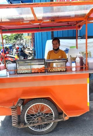 Street food vendor in Southern Leyte
