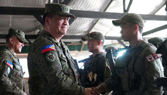 8id gallant soldiers
